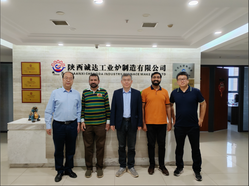 深度交流，共謀發(fā)展！巴基斯坦客戶到訪探討 80T 交直流電弧爐